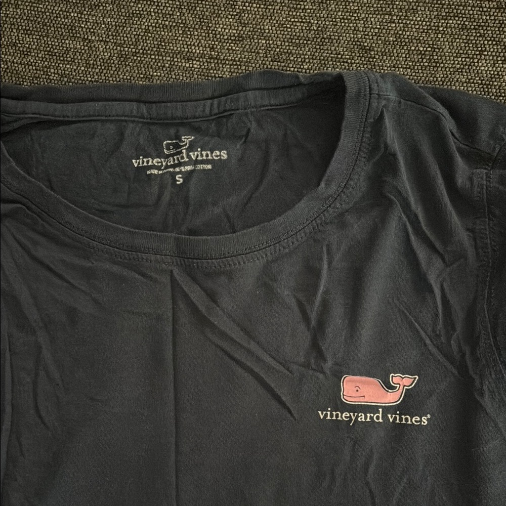 Vineyard Vines navy blue longs sleeve  with Pink Whale